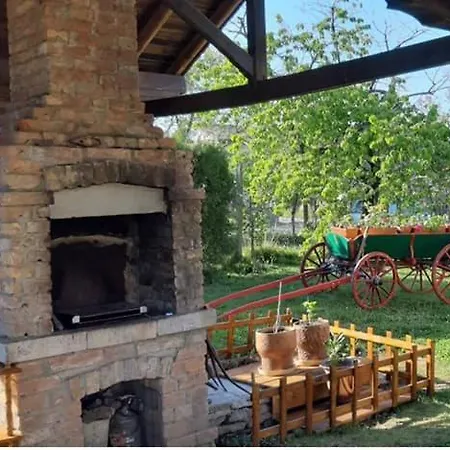 Holiday home под старата липа Goritsa