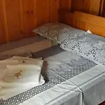 בית נופש под старата липа *